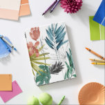 Capa Para iPad Pro Composição tropical<br><div class="desc">Composição Tropical I por Jennifer Goldberger. Esta design de arte tropical apresenta lindas folhas com pistas florais. | 163736FN</div>