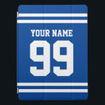 Capa Para iPad Pro Nome personalizado camisa de esportes número azul<br><div class="desc">Cobrir iPad Pro com listras azuis de nomes personalizados (12, 0 polegadas e outros tamanhos). Ideia de presente de Natal ou Aniversário personalizada para amigos, família, treinador desportivo, instrutor, treinador, fã de futebol, jogador de basquete, filho, filha, filhos, chefe, colega, empregado, companheiro de classe, pessoal, funcionarios etc. Cores azul e...</div>
