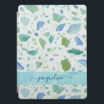 Capa Para iPad Pro Padrão Verde Azul Aqua Azul Azul De Vidro De Praia<br><div class="desc">"Cobrir Terrazzo Beach Sea Glass Blue Aqua Green Pattern iPad Pro".  O trabalho artístico original foi pintado em uma cor aquática acrílica na canvas e é impresso em seu gabinete iPad junto com seu nome ou mensagem personalizados!  Arte de uma artista e designer internacionalmente licenciada,  Audrey Jeanne Roberts,  copyright.</div>