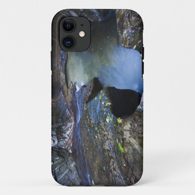 Capa Para iPhone 11 A garganta do entalhe do metro (Verso)