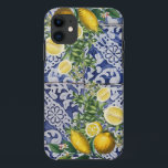 Capa Para iPhone 11 Azulejos de Verão de Portugal com limões mediterrâ<br><div class="desc">A mão pintou azulejos tradicionais de Portugal design com limões mediterrânicos. Padrão de perfeição. Trabalho de arte azul azulejo e azulejo floral branco. O perfeito design decorativo, presente ideal para qualquer ocasião. Um belo design de Verão mediterrânico que representa limões amarelos com o seu verde e floresce contra um padrão...</div>