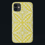 Capa Para iPhone 11 Azulejos marroquinos - ouro mostarda e branco<br><div class="desc">O marroquino inspirou um padrão de azulejo com um aspecto cerâmico polido - ouro mostarda com fundo branco</div>