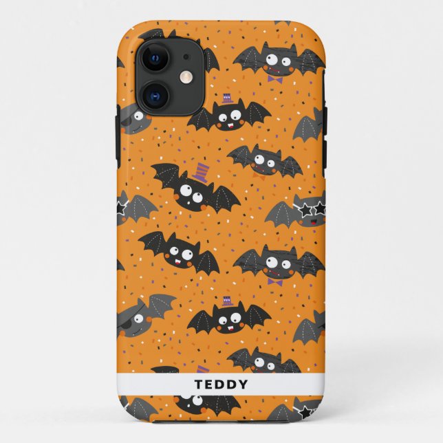 Capa Para iPhone 11 Bats de Halloween bonitos com óculos de sol e chap (Verso)