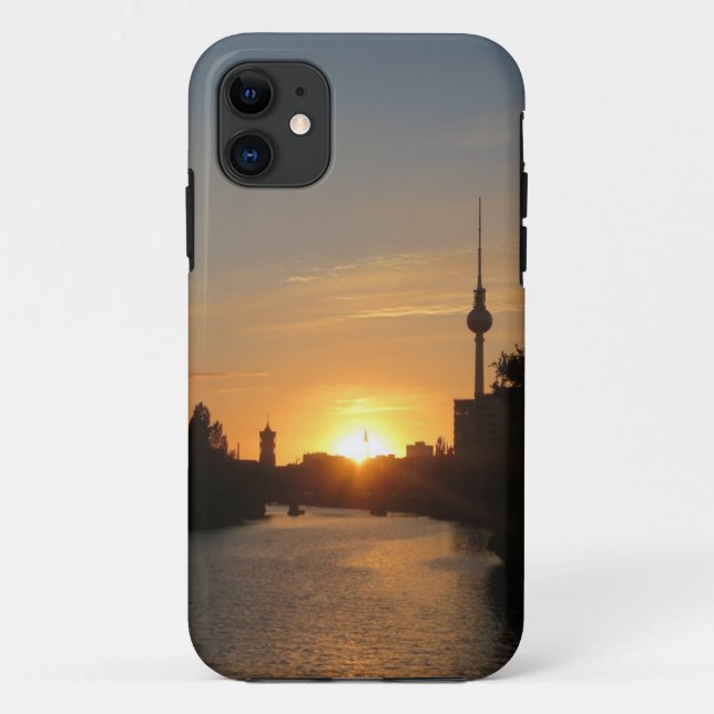 Capa Para iPhone 11 Berlim Alemanha Skyline Night Fernsehturm (Verso)
