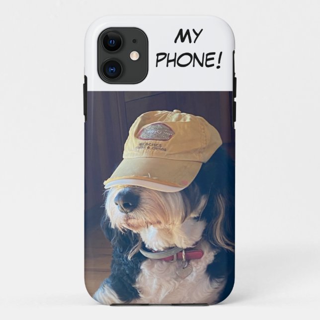 Capa Para iPhone 11 Bernedoodle Preto e Branco com o chapéu amarelo "M (Verso)
