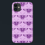 Capa Para iPhone 11 Borboleta Deco de Arte Estilizada - roxa e orquíde<br><div class="desc">Reprodução de um padrão estilizado de papel de parede da borboleta Art Deco - roxo ametista sobre fundo rosa-orquídeo pálido</div>