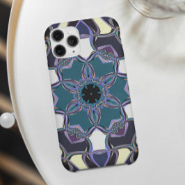 Capa Para iPhone 11 Cartografia Mandala Flor Azul Roxo Preto e Branco