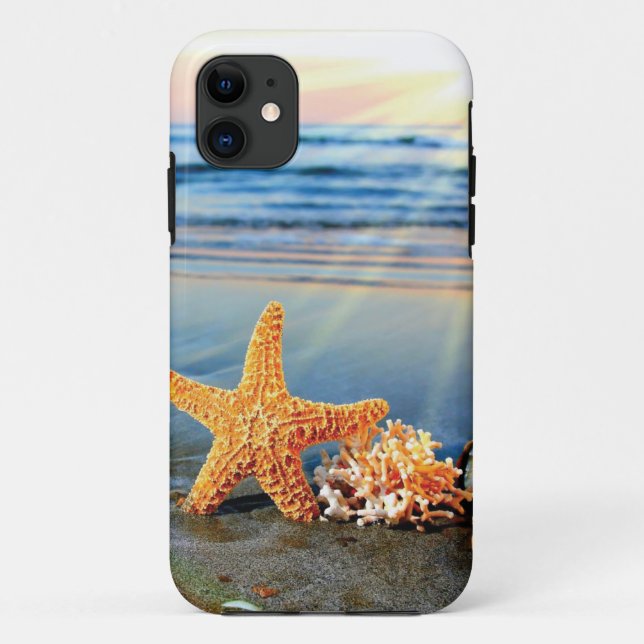 Capa Para iPhone 11 Conchas marítimas e estrelas-do-mar na praia (Verso)