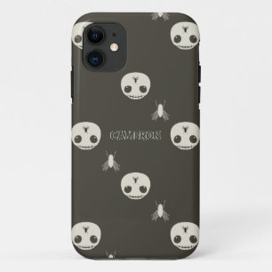 Capa Para iPhone 11 Crânios brancos de desenho em um efeito de texto g