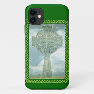 Capa Para iPhone 11 Cruz celta e nuvens verdes