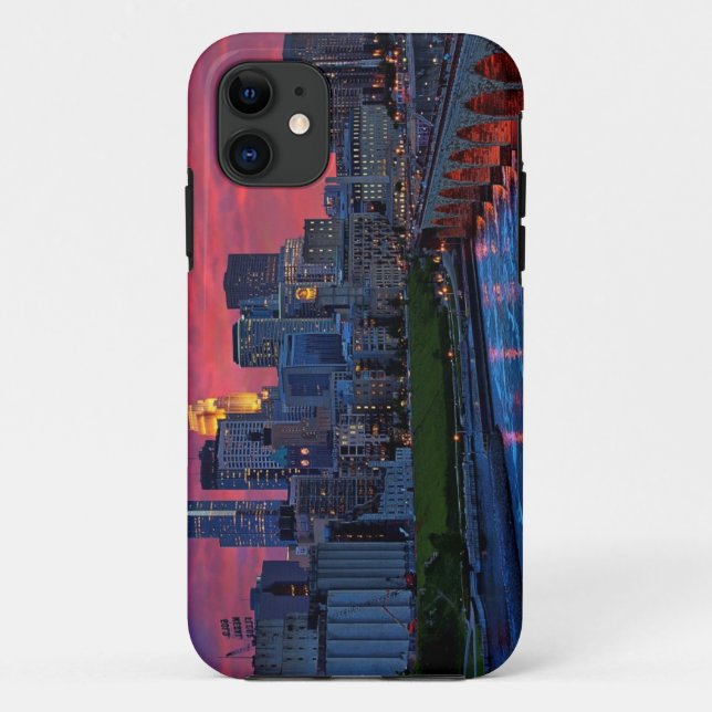 Capa Para iPhone 11 Doces do olho de Minneapolis (Verso)