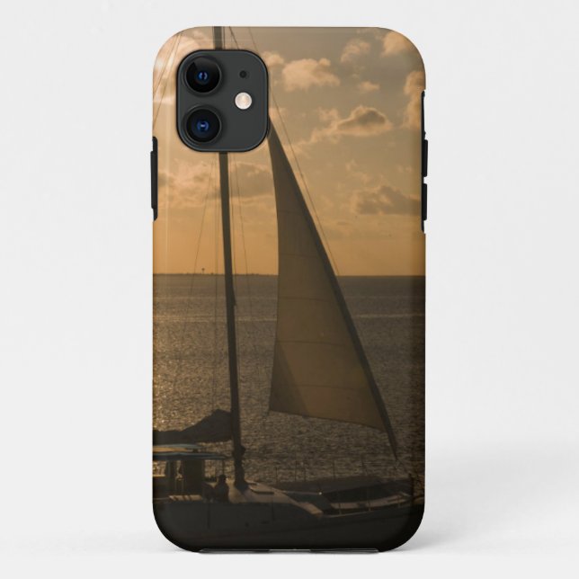 Capa Para iPhone 11 EUA, Texas, Ilha do Padre Sul. Navio (Verso)