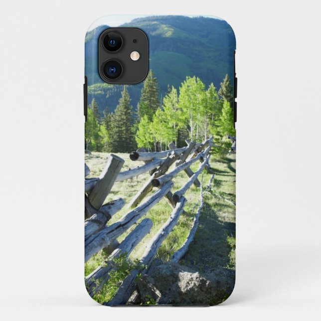 Capa Para iPhone 11 Fenceline de madeira (Verso)