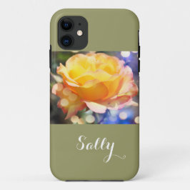 Capa Para iPhone 11 Flor de rosa amarela elegante, com nome