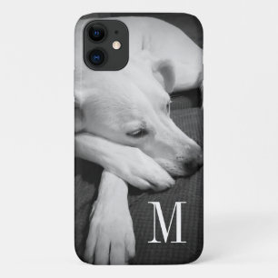 Capa Para iPhone 11 Foto branca e negra de um lindo cão dormindo