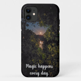 Capa Para iPhone 11 Foto cor-de-rosa ascensão de lua de cheio sobre a