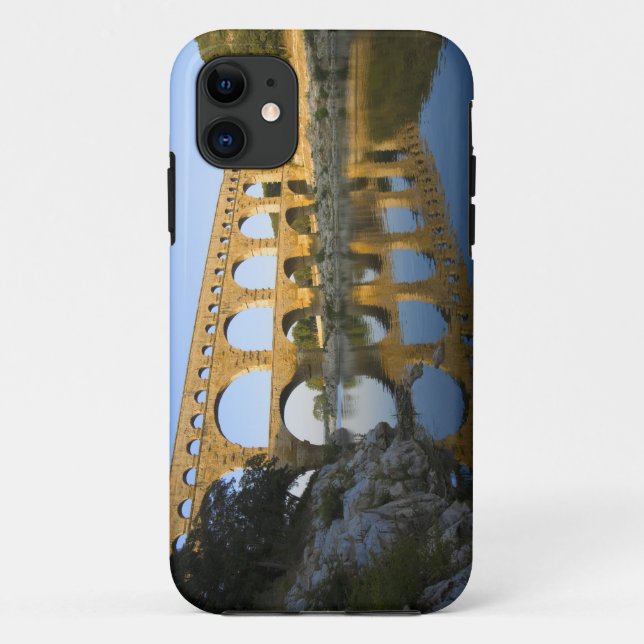 Capa Para iPhone 11 França, Avinhão. O aqueduto romano Pont du Gard (Verso)