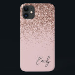 Capa Para iPhone 11 Girassol Rosa Rosa Rosa Rosa Rosa Dourada Monogram<br><div class="desc">Rosa Dourado feminino - Faísca rosa pincelada e esfregando brilho no nome do monograma de metal escovado e no telefone inicial. Isto faz o doce e perfeito aniversário de 16 anos, casamento, chá de panela, aniversário, chá de fraldas ou festa de solteira presente para alguém que ama luxo de luxo...</div>