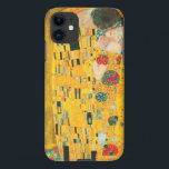 Capa Para iPhone 11 Gustav Klimt O Beijo<br><div class="desc">capas de iphone com pintura a óleo de Gustav Klimt com folha de ouro The Kiss (1908). Um homem e uma mulher,  vestindo cores ouros brilhantes,  adoravelmente abraçando e beijando num campo de flores. Um presente de excelente para fãs de Arte Nouveau e de Arte Austríaca.</div>