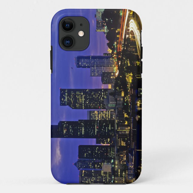 Capa Para iPhone 11 horizonte de Seattle, Washington à noite (Verso)