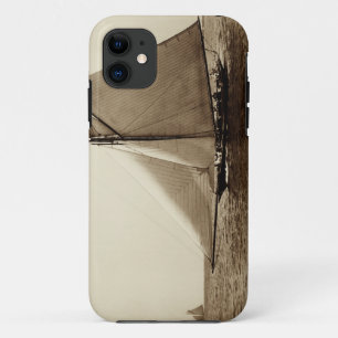 Capa Para iPhone 11 Iate Americano no Mar de 1891
