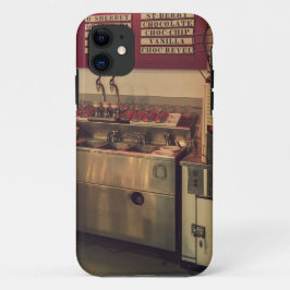 Capa Para iPhone 11 Loja de Sorvete Antiga