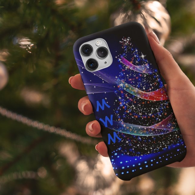 Capa Para iPhone 11 Marinho de Árvore de Natal Glitter Monograma Chic (Criador carregado)
