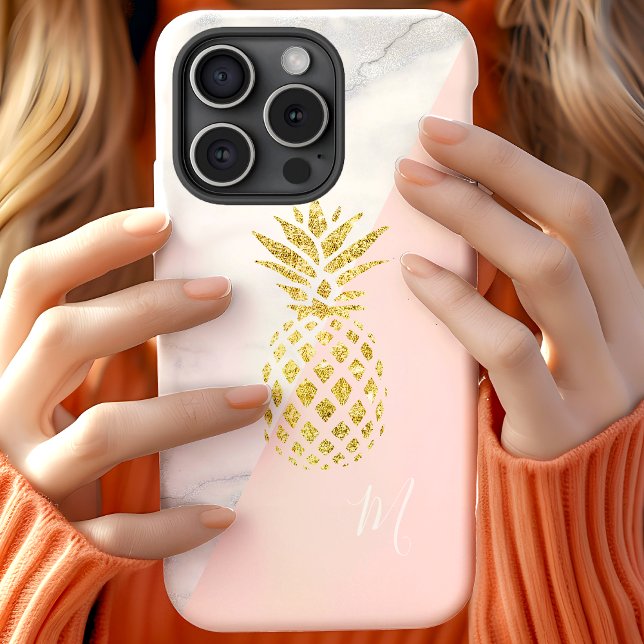 Capa Para iPhone 11 Monograma Dourado de Pastel Rosa de Abacaxi branco (Criador carregado)