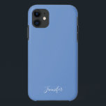 Capa Para iPhone 11 Monograma Personalizado de Cor Sólida do Cornflowe<br><div class="desc">Capa de telefone de cor sólida em azul de girassol,  minha sombra favorita do mar. Uma cor pacífica de água do oceano com seu monograma personalizado. Personalize com seu nome em um roteiro branco elegante.</div>