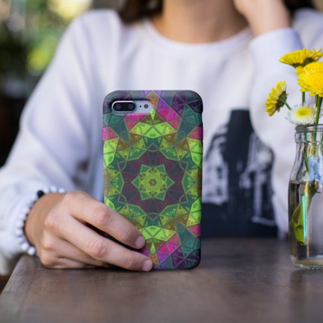 Capa Para iPhone 11 Mosaico Caleidoscópio Flor Verde Rosa e Roxo (Criador carregado)