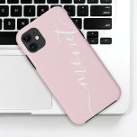 Capa Para iPhone 11 Nome de Script Manuscrito Girativo - Cor-de-rosa<br><div class="desc">Nome de Script Manuscrito Girly Chic Colorido iPhone 11 Personalizado Cor-de-Rosa</div>