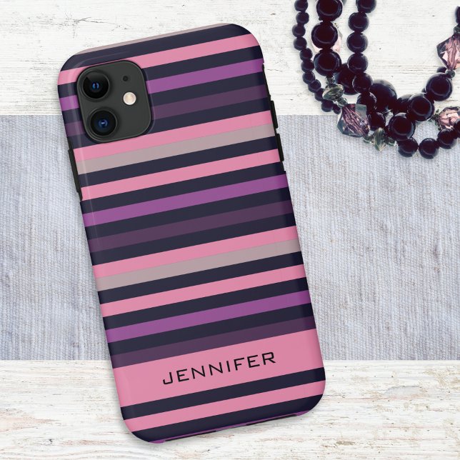 Capa Para iPhone 11 Padrão de Faixa Roxa Rosa Moderna Personalizada (A purple and pink striped phone case, personalized with a name in contemporary capital lettering)