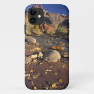 Capa Para iPhone 11 PARQUE NACIONAL CAPITOL REEF, UT, EUA, Cottonwood