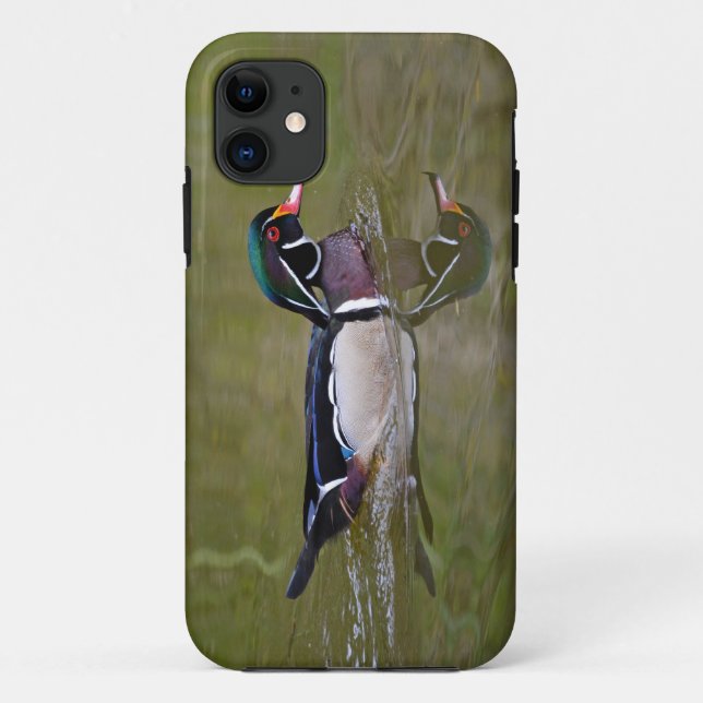 Capa Para iPhone 11 Pato de madeira colorida (Verso)