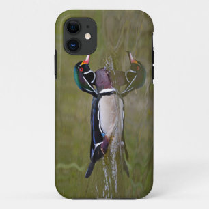 Capa Para iPhone 11 Pato de madeira colorido