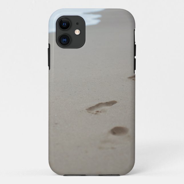 Capa Para iPhone 11 Pegadas em uma praia branca em Moçambique (Verso)