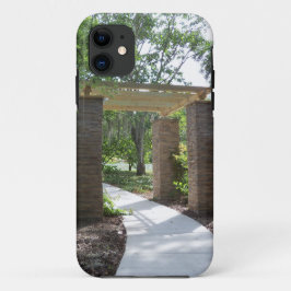Capa Para iPhone 11 pérgola em um caminho