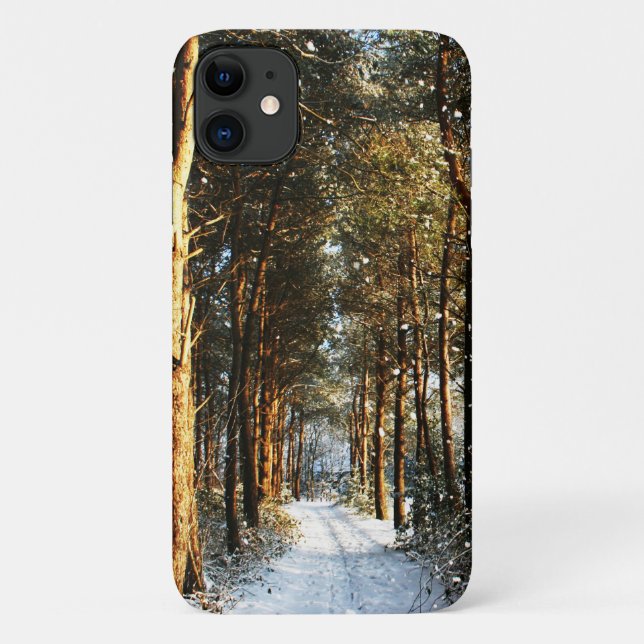Capa Para iPhone 11 Pica de Neve da Floresta (Verso)