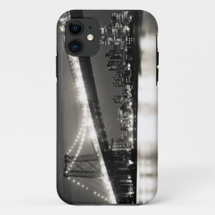 Capa Para iPhone 11 Ponte de Williamsburg na Nova Iorque na noite