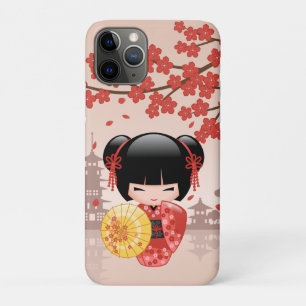 Capa Para iPhone 11 Pro Boneca Red Sakura Kokeshi - Geisha Japonesa