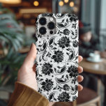 Capa Para iPhone 11 Pro Cor damasco Floral Elegante Preta E Branca<br><div class="desc">Padrão elegante de damasco floral preto e branco sem costura. Design branco e preto clássico.</div>