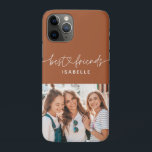 Capa Para iPhone 11 Pro Imagem fotográfica de tipografia divertida entre m<br><div class="desc">Foto de tipografia feminina divertida design de melhores amigos de moda. Parte de uma coleção moderna.</div>