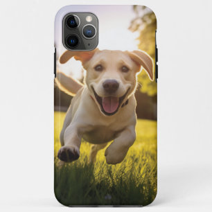 Capa Para iPhone 11 Pro Max Happy Labrador Puppy em execução