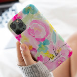 Capa Para iPhone 11 Pro Max Monograma floral de cor verde-rosa moderno<br><div class="desc">Monograma floral de cor verde-rosa moderno e flexível com flores bonito de verão.</div>