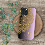 Capa Para iPhone 11 Pro Max Padrão De Arte De Mandala Dourado Personalizado Em<br><div class="desc">Um padrão de rosetas de Mandala, ouro brilhante e contemporâneo. Com espaço para personalizar ou personalizar com monograma ou inicial de sua escolha. Belo, moderno e legal cobrir para o motif motif motif motif motif motif motif motif, experiente e amante da arte, que quer proteger seu telefone de poeira e...</div>