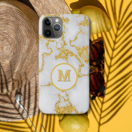 Capa Para iPhone 11 Pro  Monograma M Elegante Padrão Mármore Branco e Dour