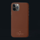 Capa Para iPhone 11 Pro Presente Personalizado Coração Minimalista Tom Ter<br><div class="desc">Este design personalizado de capa de telefone boho apresenta um coração fofo e texto com nome em cores neutras. Faça uma capa de telefone única com sua inicial / nome. É um presente personalizado legal e único para alguém especial ou para você mesmo. Se você quiser alterar as fontes ou...</div>