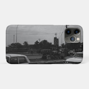 Capa Para iPhone 11 Pro Táxis antigos de rua em Bagdá no Iraque