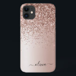 Capa Para iPhone 11 Rosa Dourado - Nome do Monograma do Metal com Lant<br><div class="desc">Rosa Dourado - Folha fina rosa esfarelada metálica e esfregando brilho no nome do monograma de metal escovado e do telefone inicial. Isto faz o doce e perfeito aniversário de 16 anos, casamento, chá de panela, aniversário, chá de fraldas ou festa de solteira presente para alguém que ama luxo de...</div>