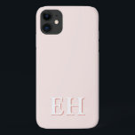 Capa Para iPhone 11 Rosa e Coral | Monograma inicial mínimo moderno<br><div class="desc">Esta design de capa de telefone na moda apresenta um simples design moderno, em rosa-claro e coral. Faça uma capa de telefone gentil com nome e inicial personalizados. Será um presente legal e único para alguém especial ou para você mesmo. Se quiser alterar as fontes ou a posição, clique no...</div>
